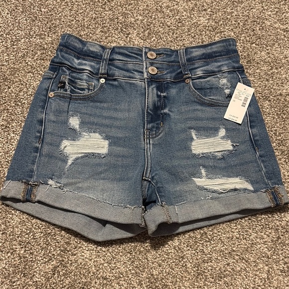 NWT KanCan Distressed Jean Shorts - Picture 1 of 4